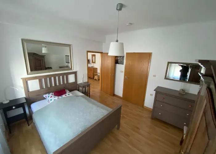Ferienwohnung am Theo Carlen Platz